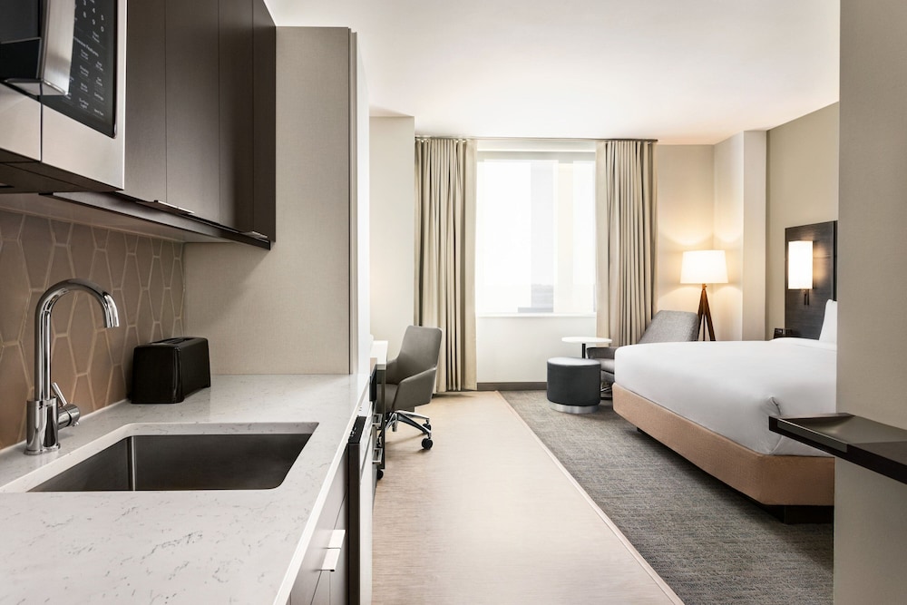 Residence Inn by Marriott New York JFK Airport 8/36