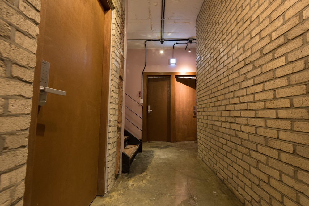 Inno Hostel &amp; Pub Lounge Hongdae 39/65