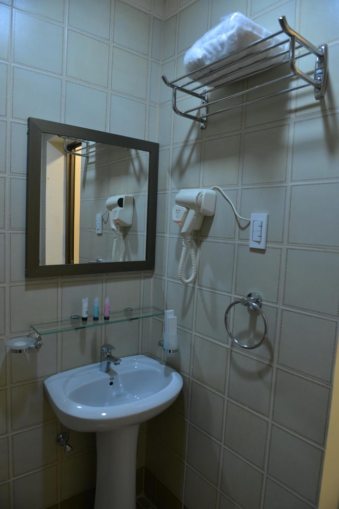 بنايه خليفه(Khalifa Tower Hotel Apartments) 69/69