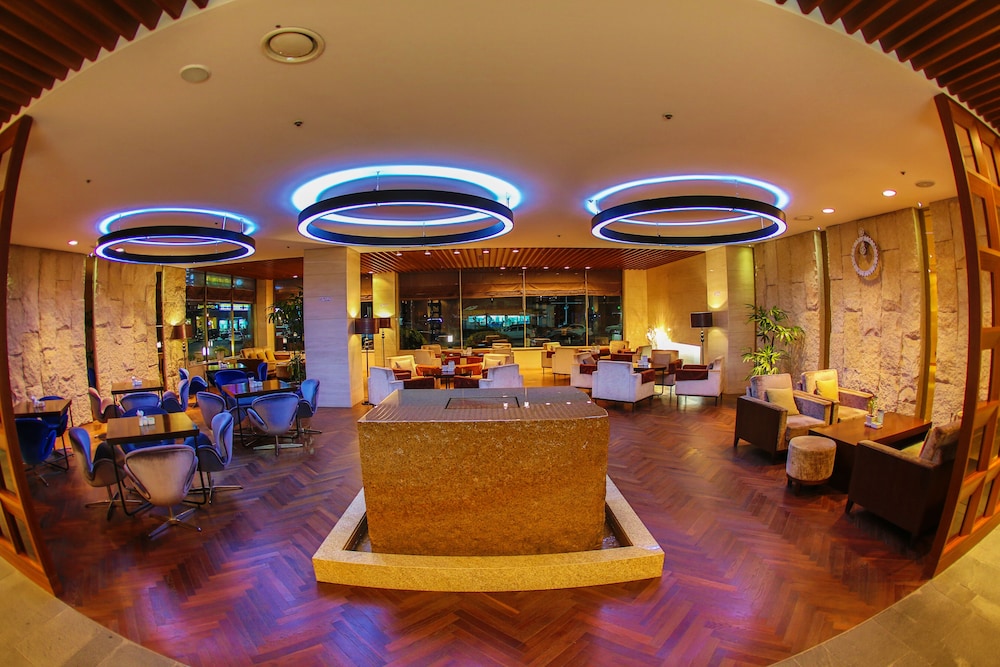 Shangria Beach Tourist Hotel 45/50