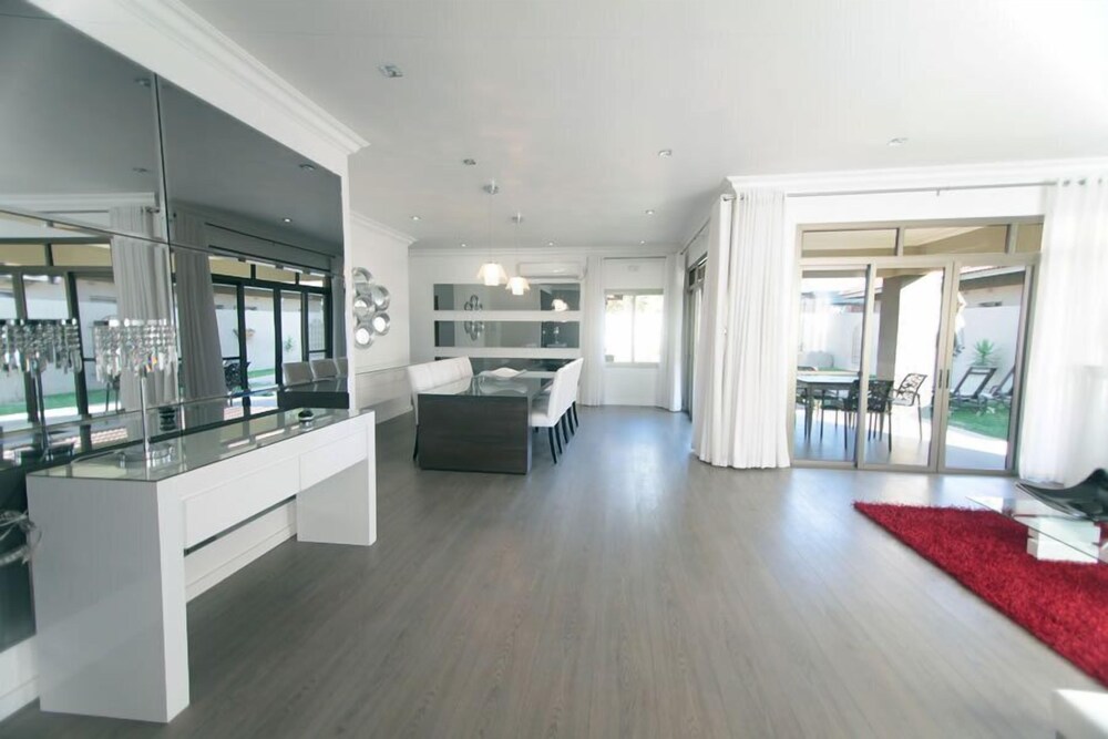 Fallsway Villas 15/23