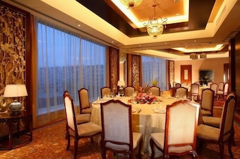 New Century Grand Hotel Shaoxing 27/47