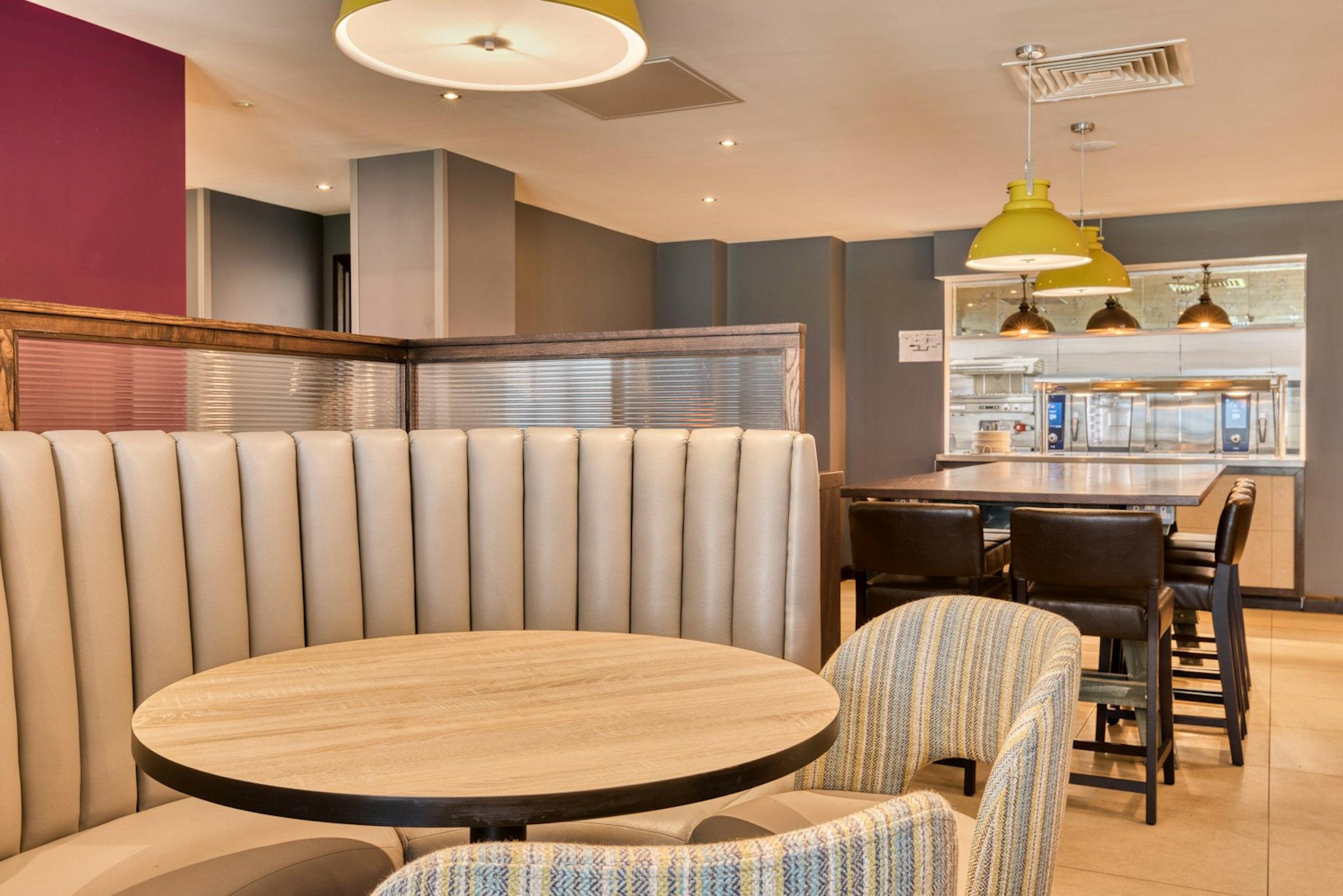 Premier Inn Bournemouth West Cliff 26/37