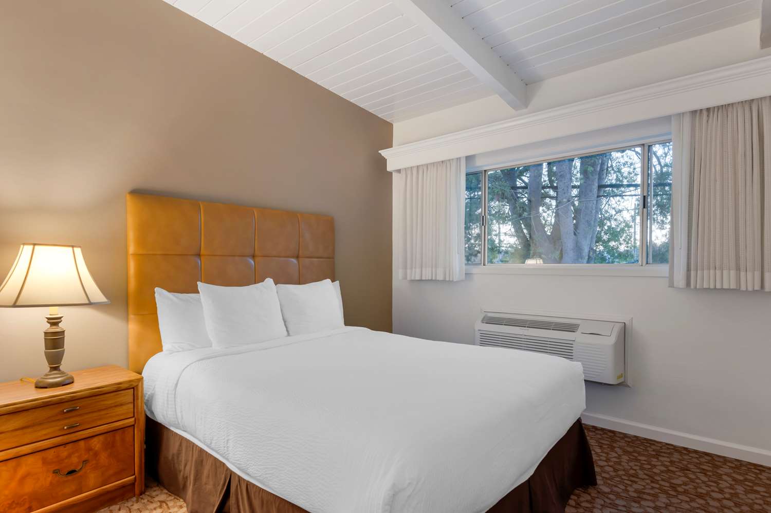 Best Western Plus Santa Barbara 28/41