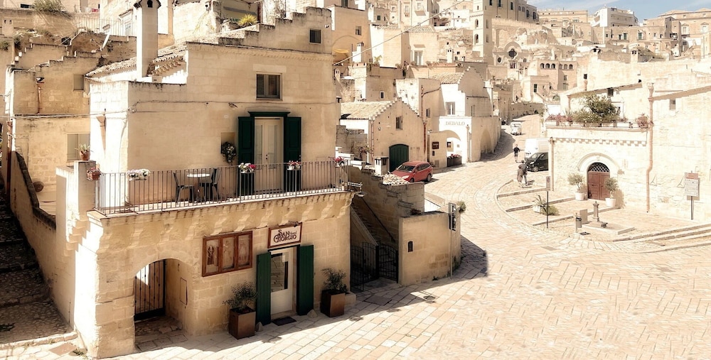 Hotel Residence San Giorgio Matera 64/68