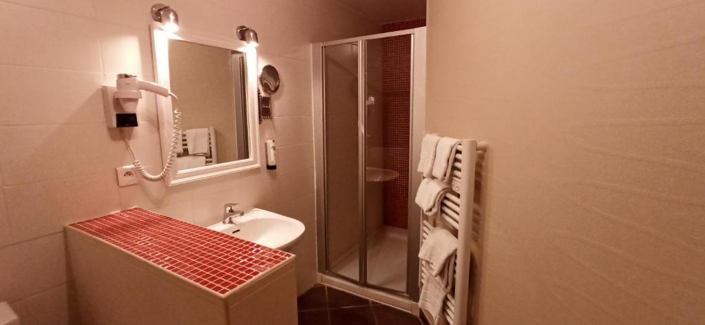 HOTEL LE PRINCE NOIR 57/57