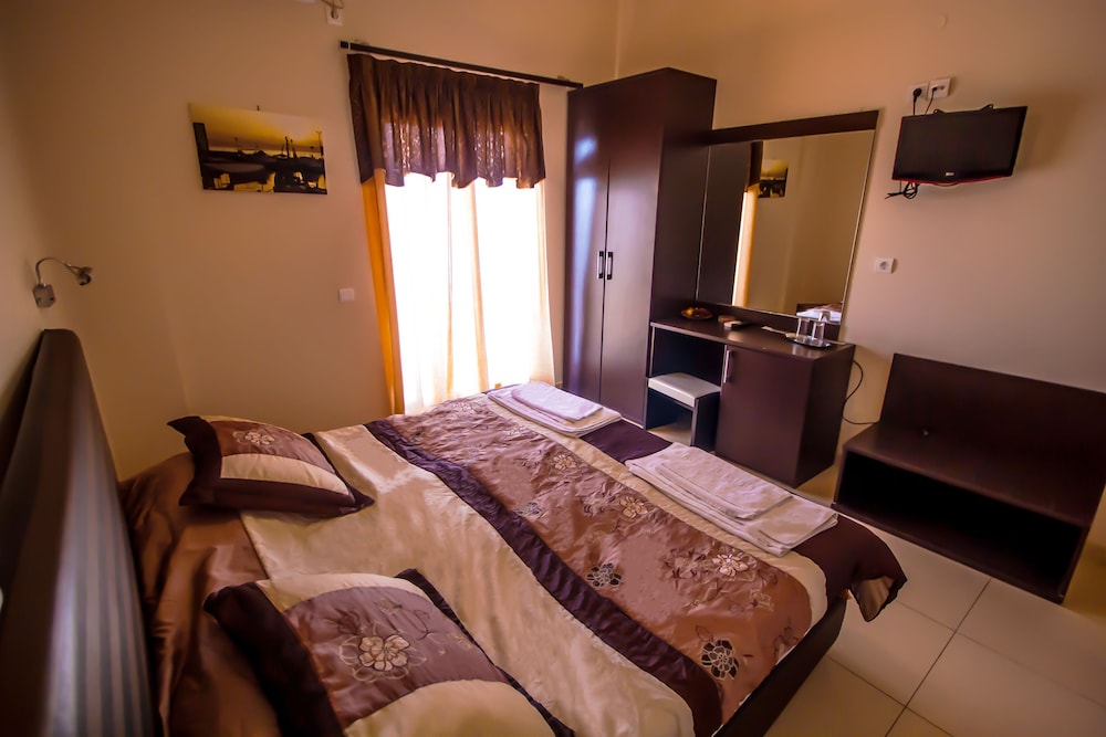 Hotel Plaza 16/30