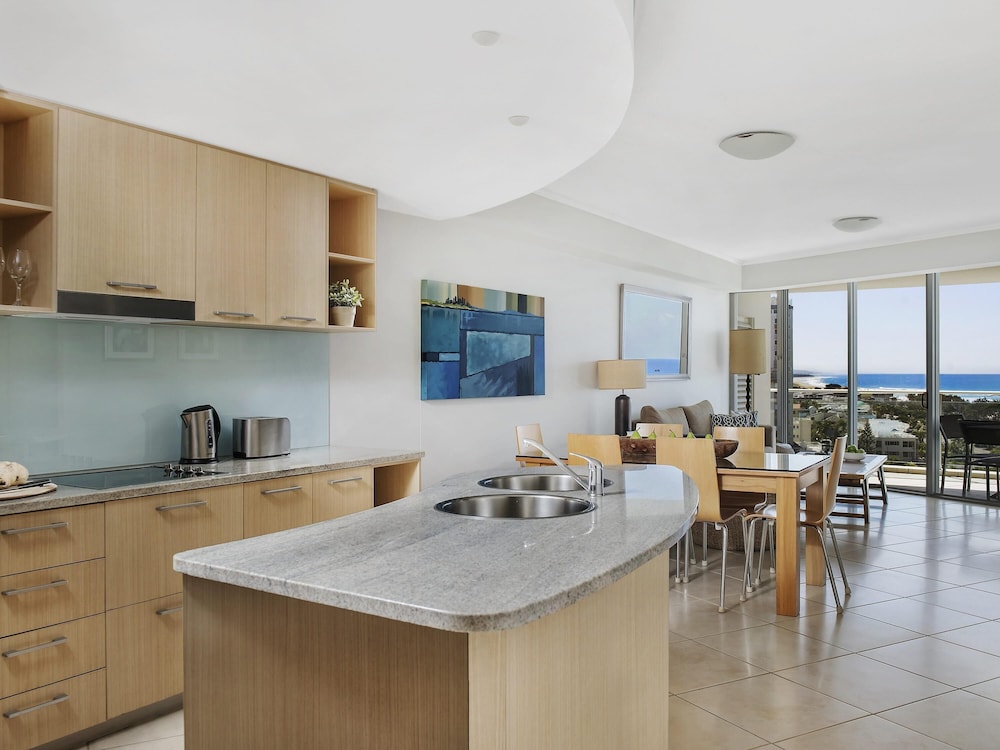 THE SEBEL MAROOCHYDORE 54/72
