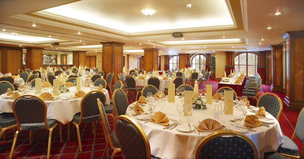Killarney Plaza Hotel And Spa 60/68
