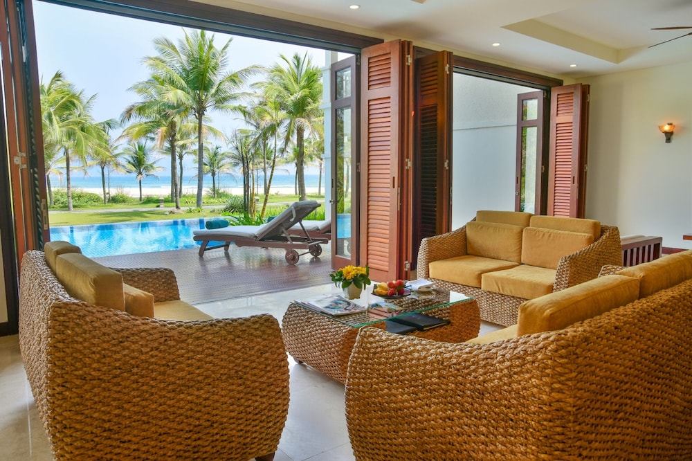 Furama Villas Da Nang 54/75