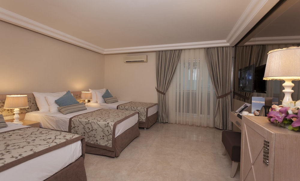 Xperia Saray Beach 31/67
