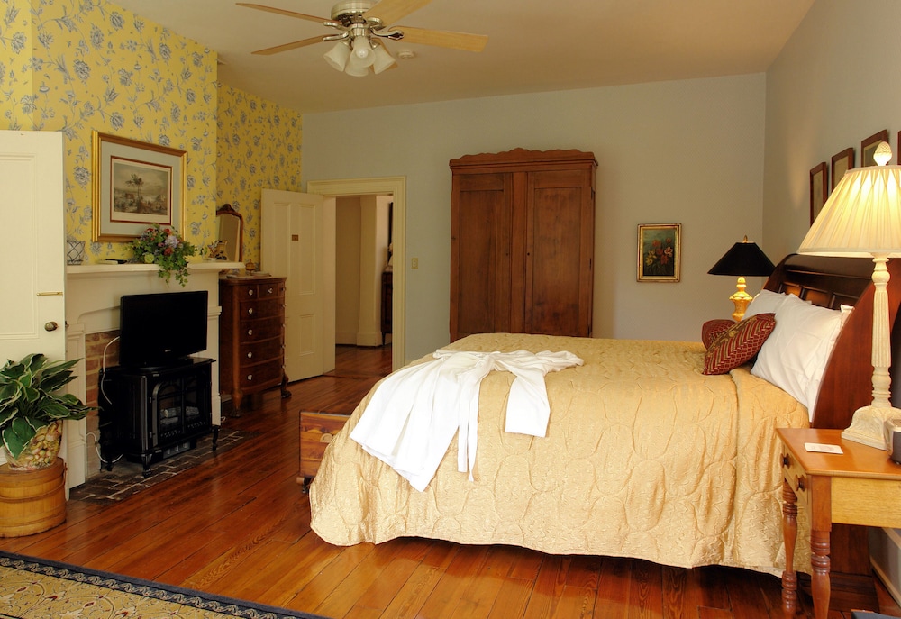 Rockwood Manor 35/71
