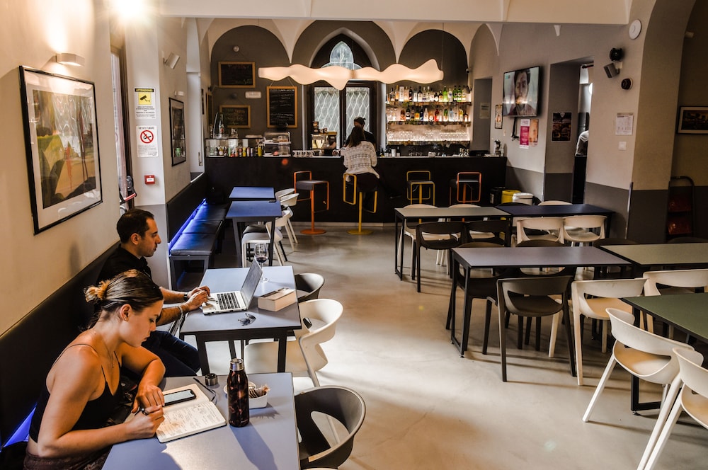 Babila Hostel 44/55