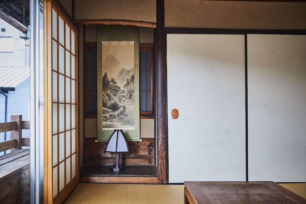 Guesthouse Koiya 62/64
