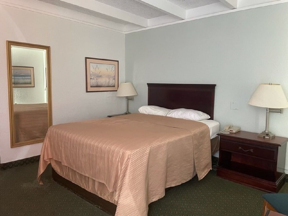 Regency Inn 15/55