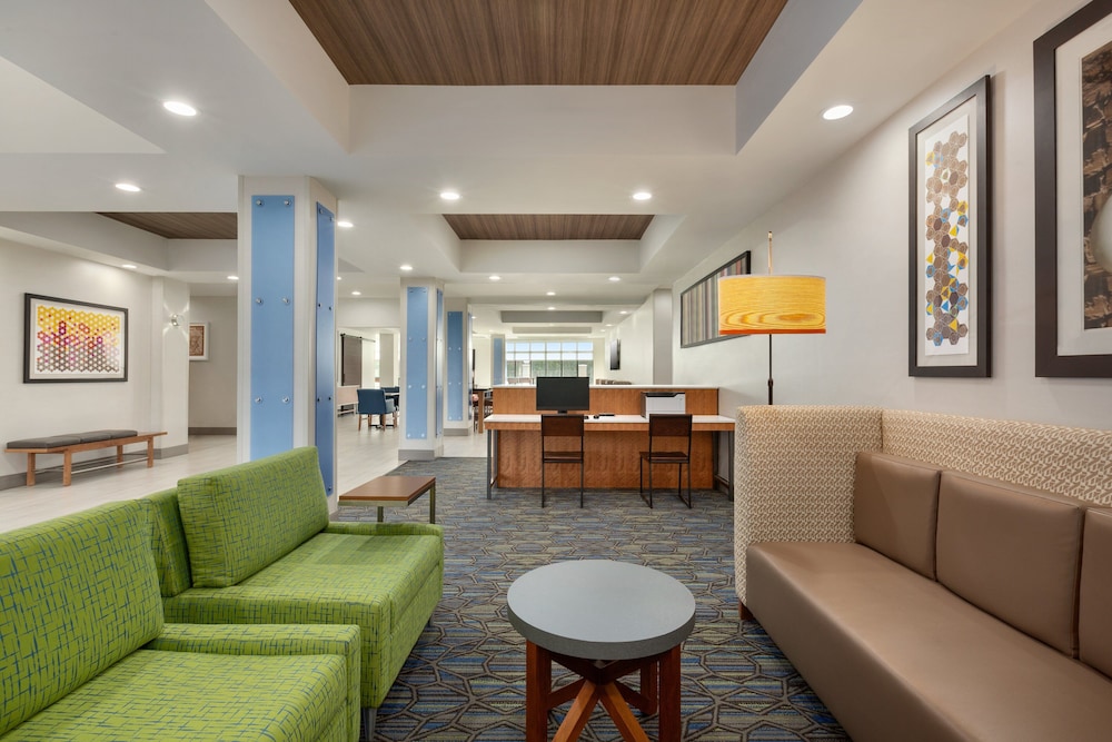 Holiday Inn Express Hotel And Suites Merced 45/52