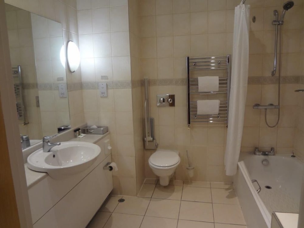 Portrush Atlantic Hotel 26/92