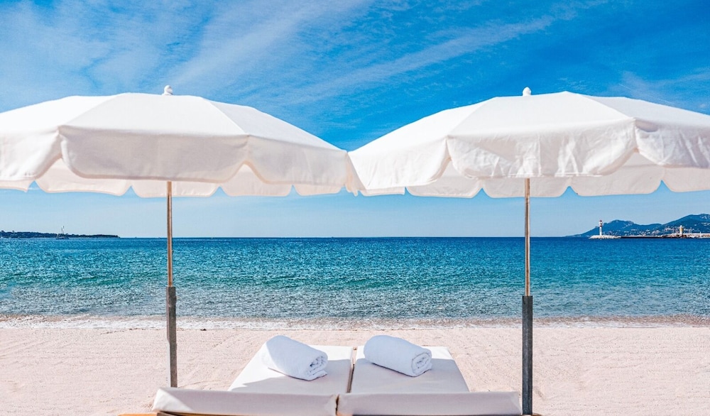 Hotel Barriere Le Gray D Albion Cannes 14/75