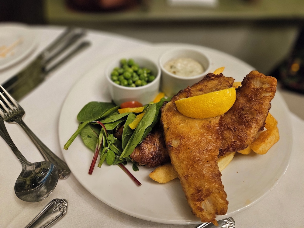 MARSH FARM HOTEL 30/50