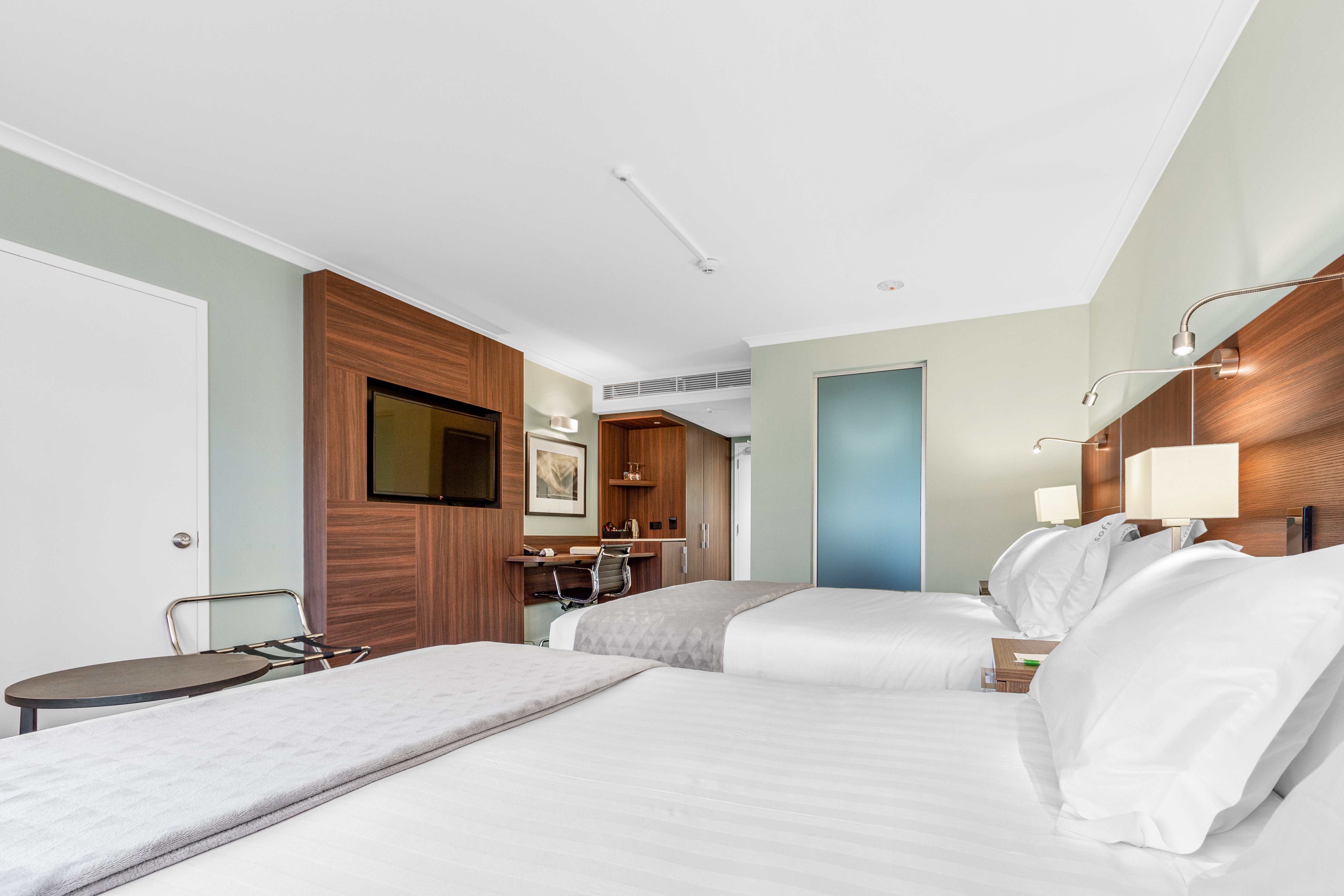 HOLIDAY INN QUEENSTOWN FRANKTON ROAD 25/76