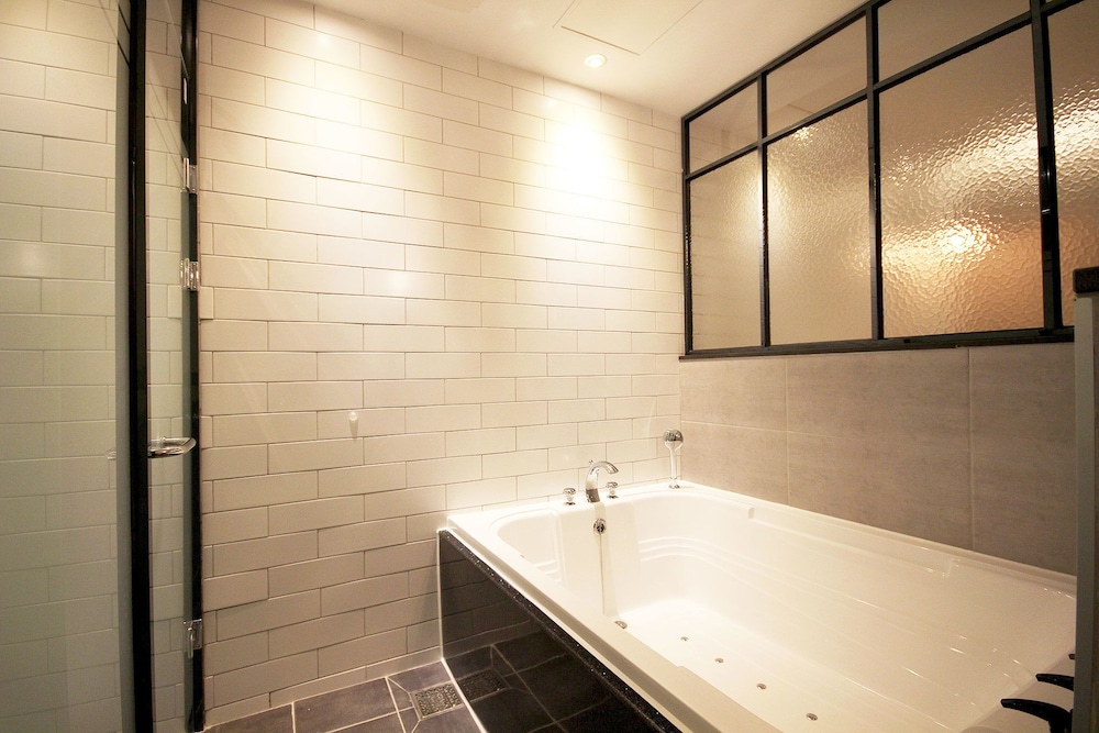 2Day Hotel 43/50