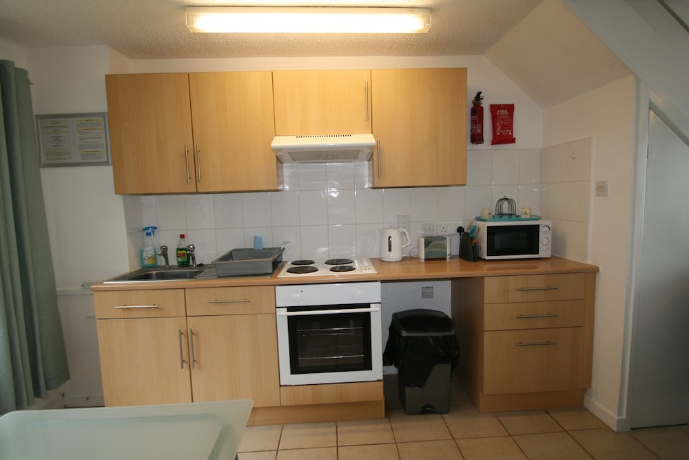 Freshwater Bay Holiday Cottages 15/50