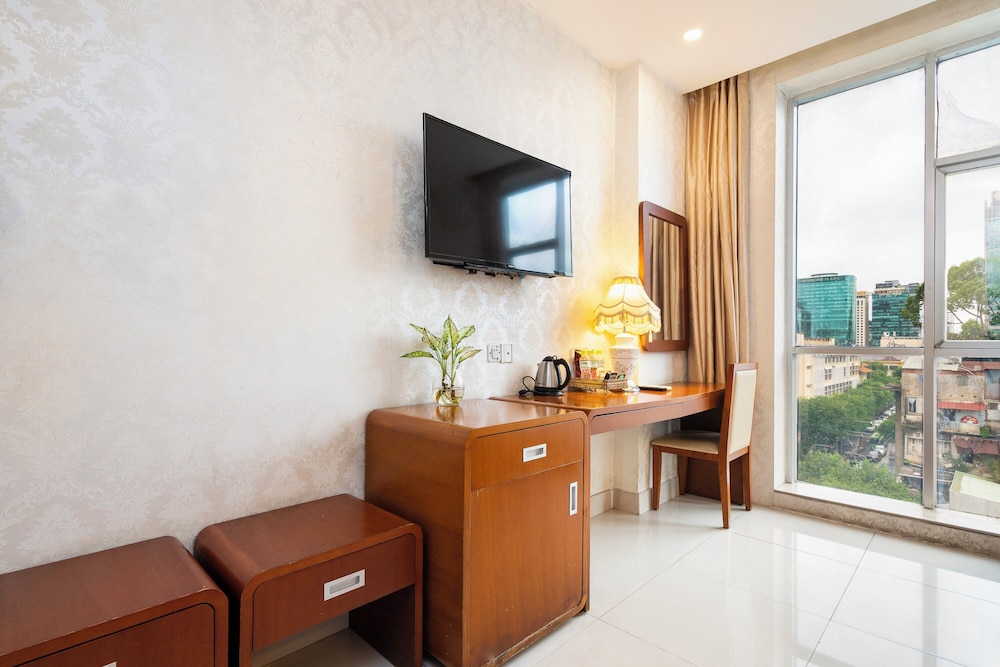 Golden Star Hotel 32/50