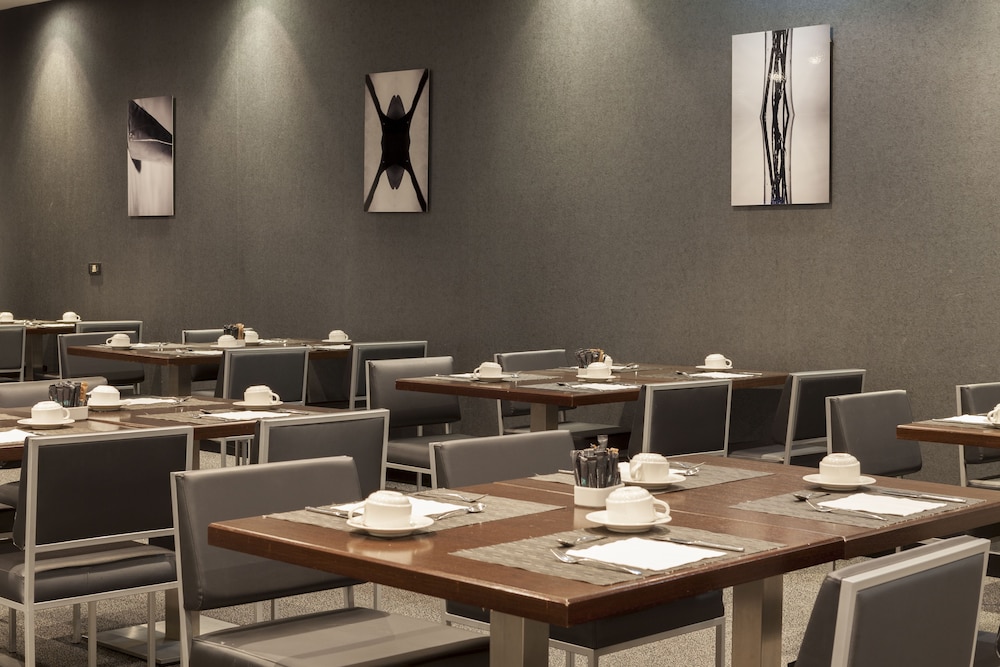 Ac Hotel Gijon 37/50