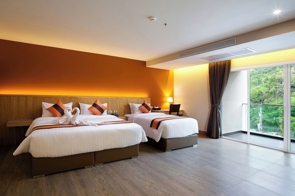 Room, Triple, 1 King and 1 Single Beds, Mountain View