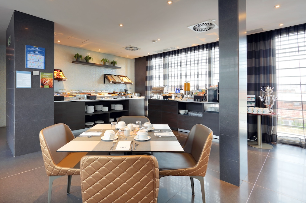 Eurostars Plaza Mayor 40/51