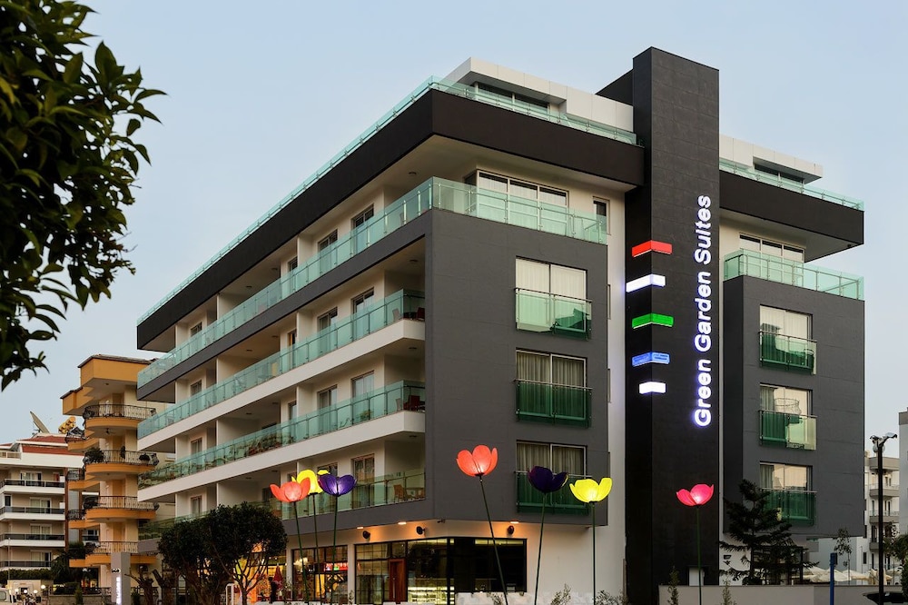 Green Garden Suites Hotel