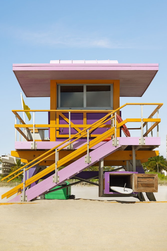 Waldorf Towers South Beach 3/50
