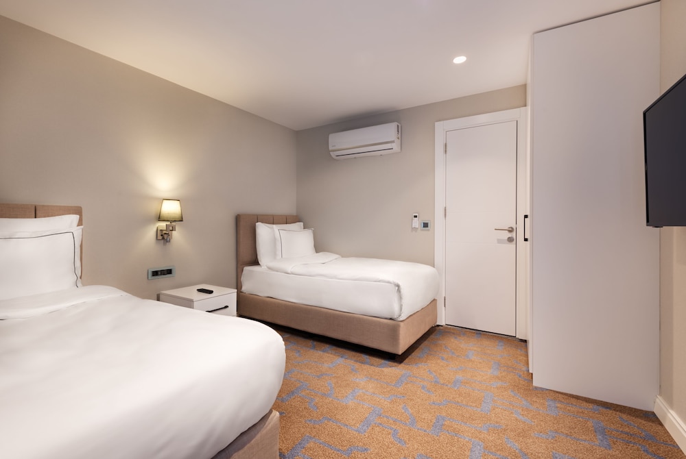 Gleam Collection Hotel 27/62