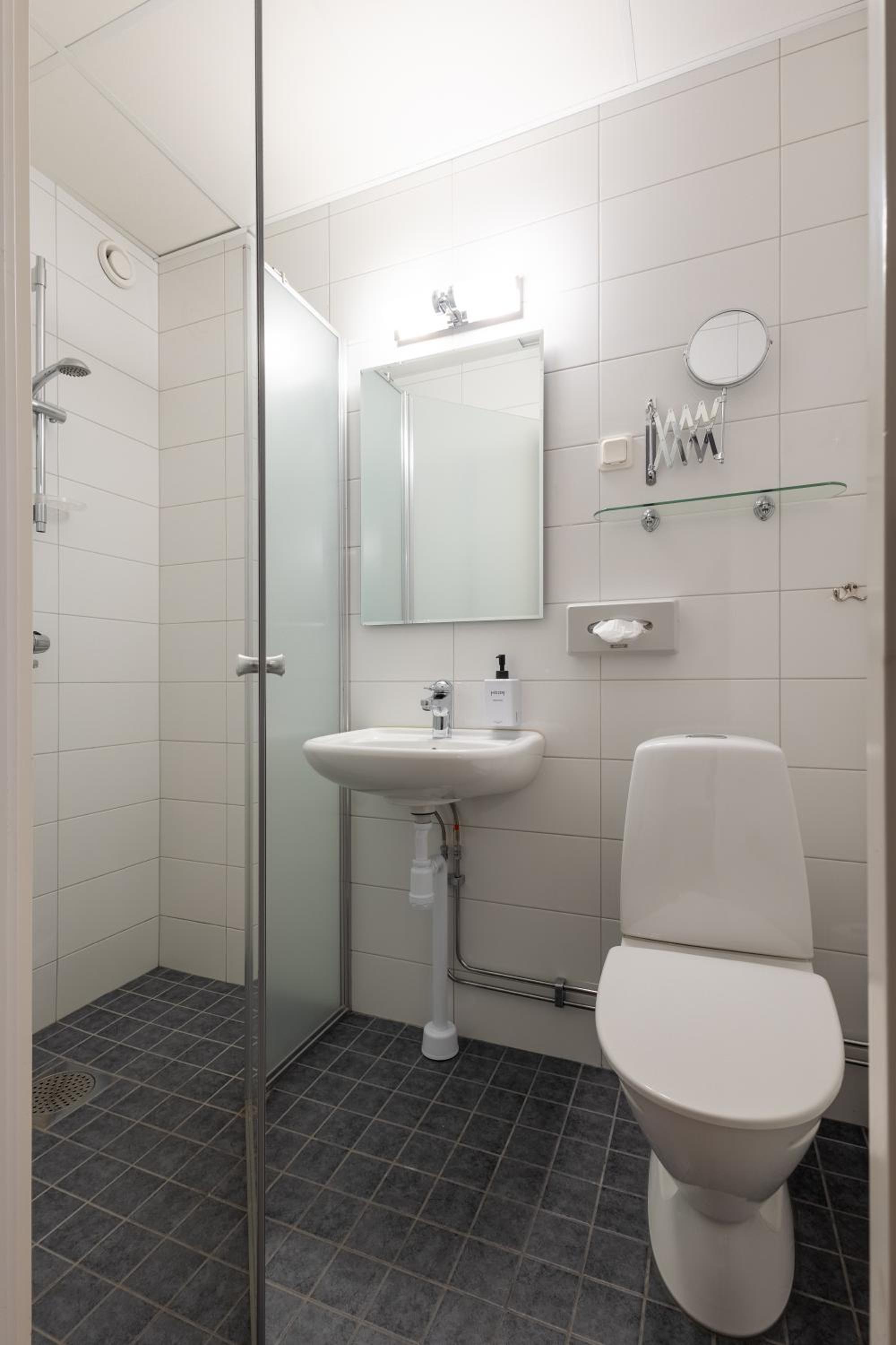 Compact, No Window