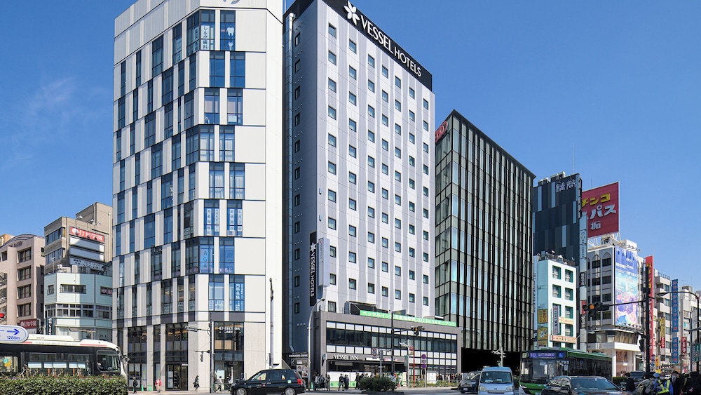 ベッセルイン高田馬場駅前 写真1