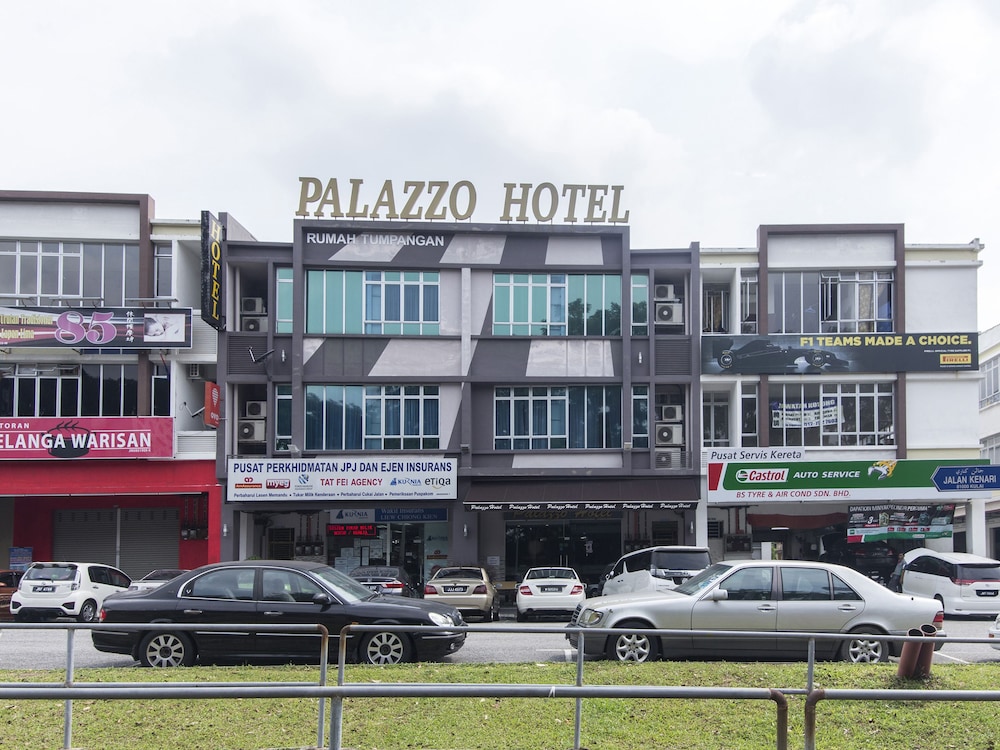 Palazzo Hotel 2/44