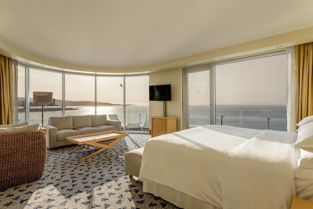 Sheraton Miramar Hotel and Convention center 11/60