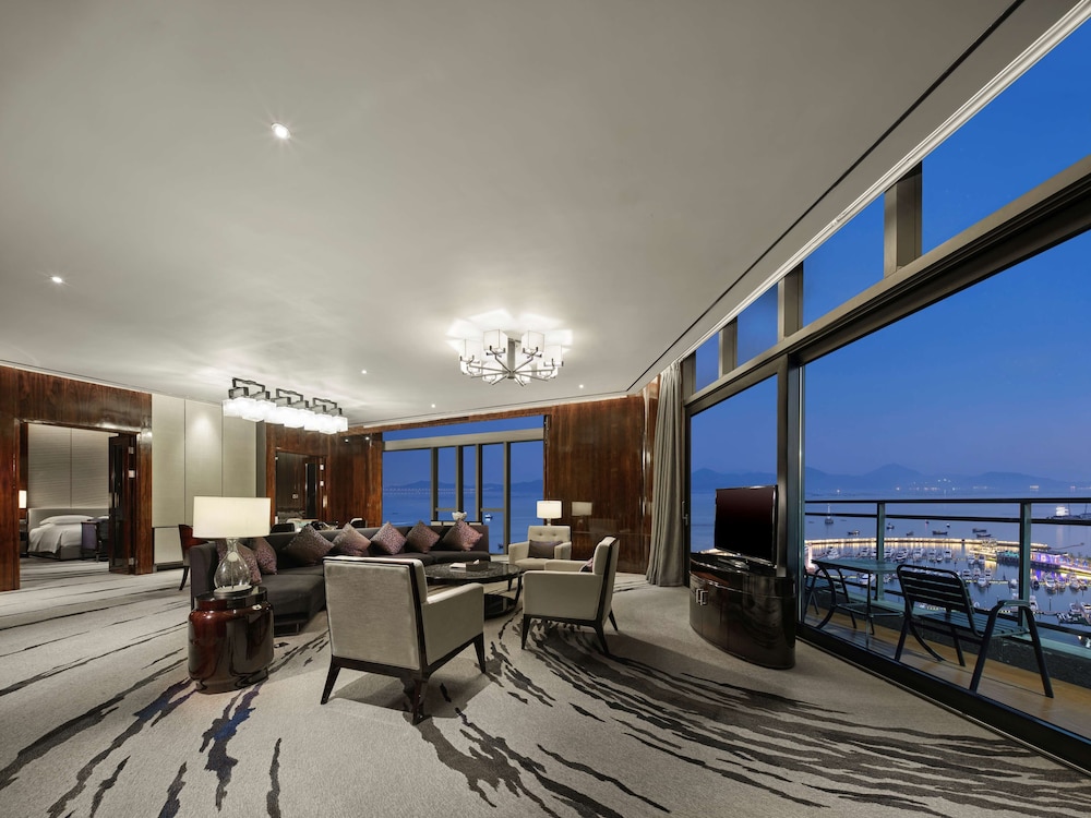 Hilton Shenzhen Shekou Nanhai 49/89