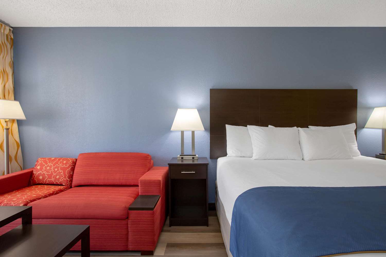 Days Inn By Wyndham Greensboro Airport 3/12