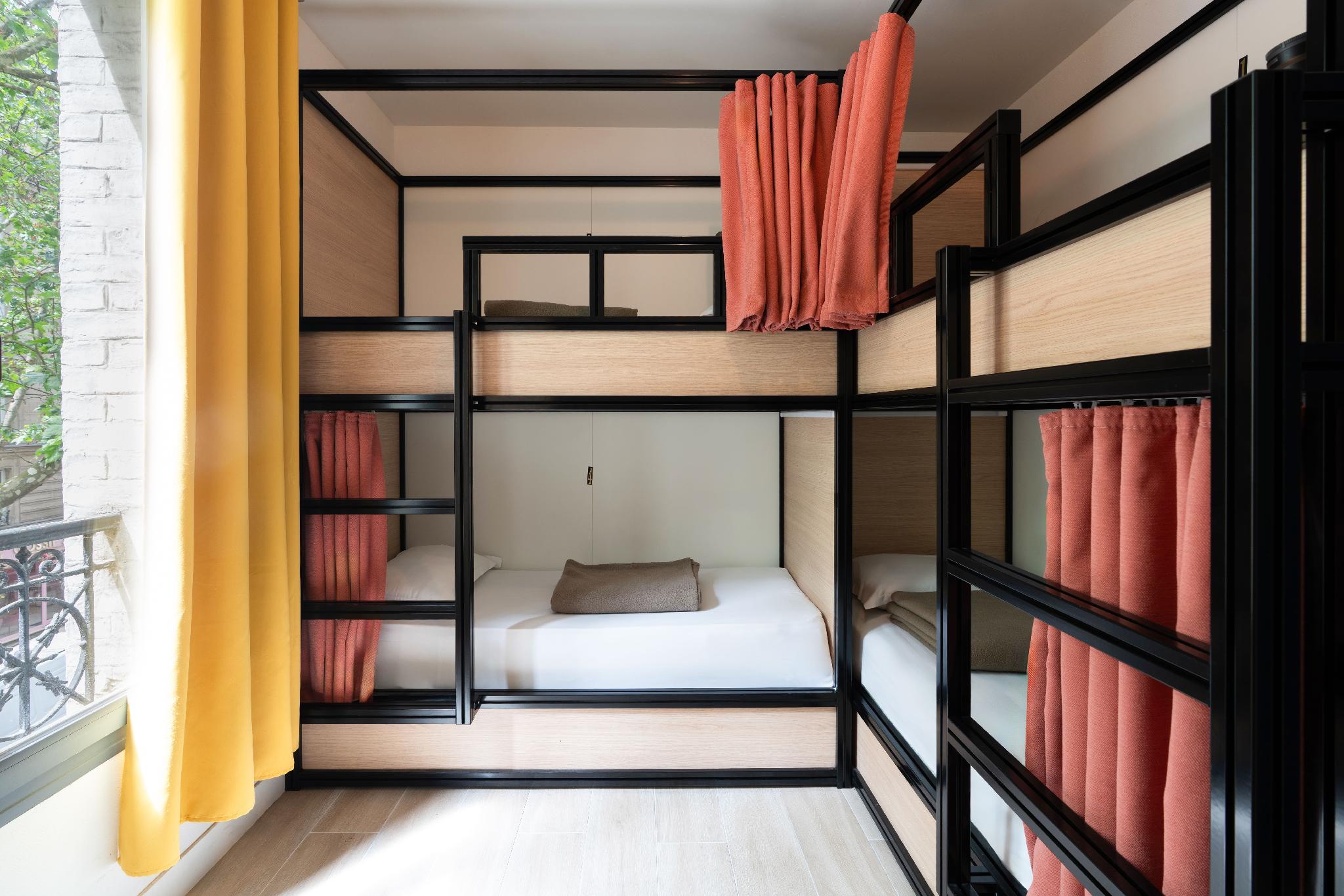 Female Dorm, Female Only, 5 Beds