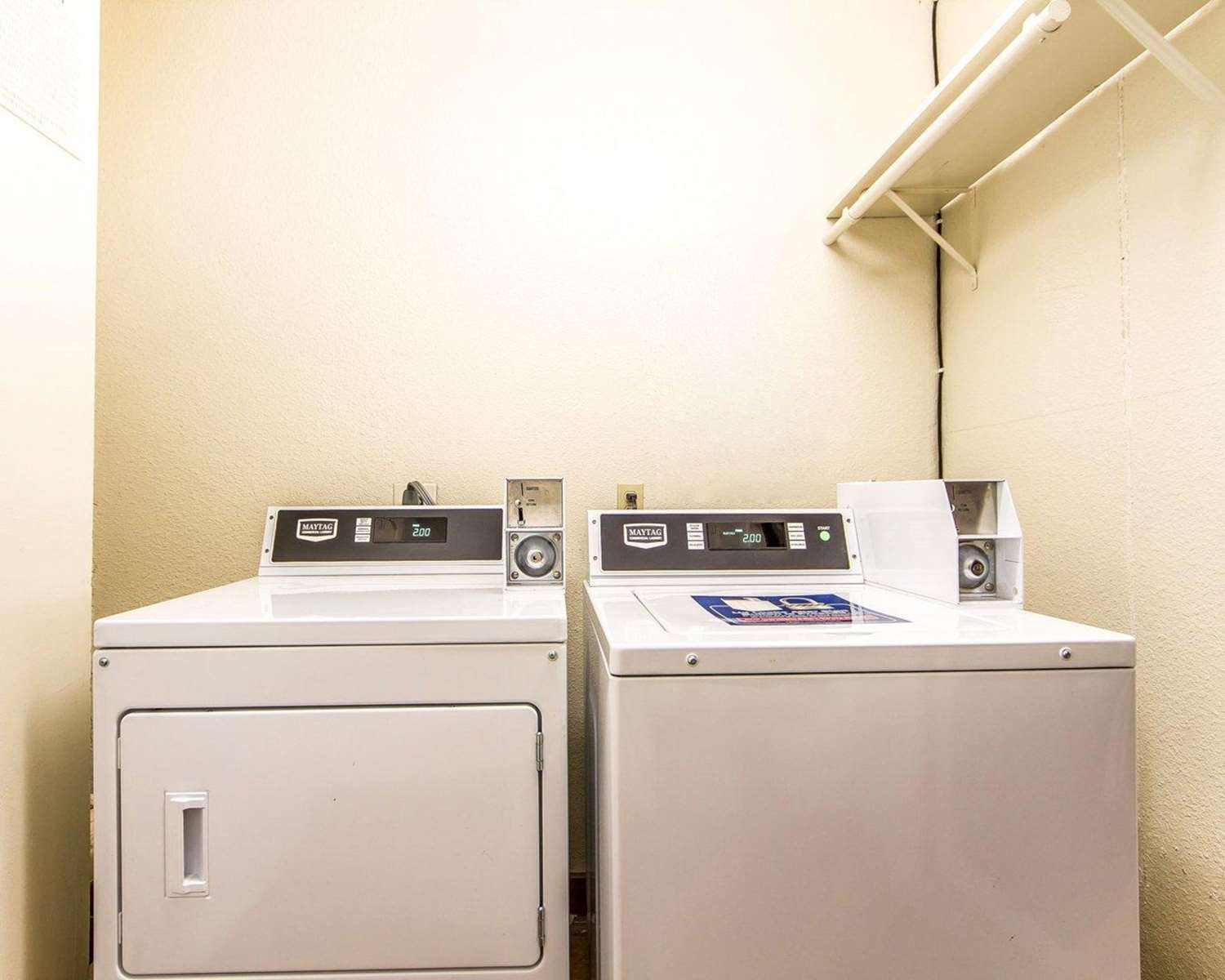 Bay Area Inn & Suites 23/28