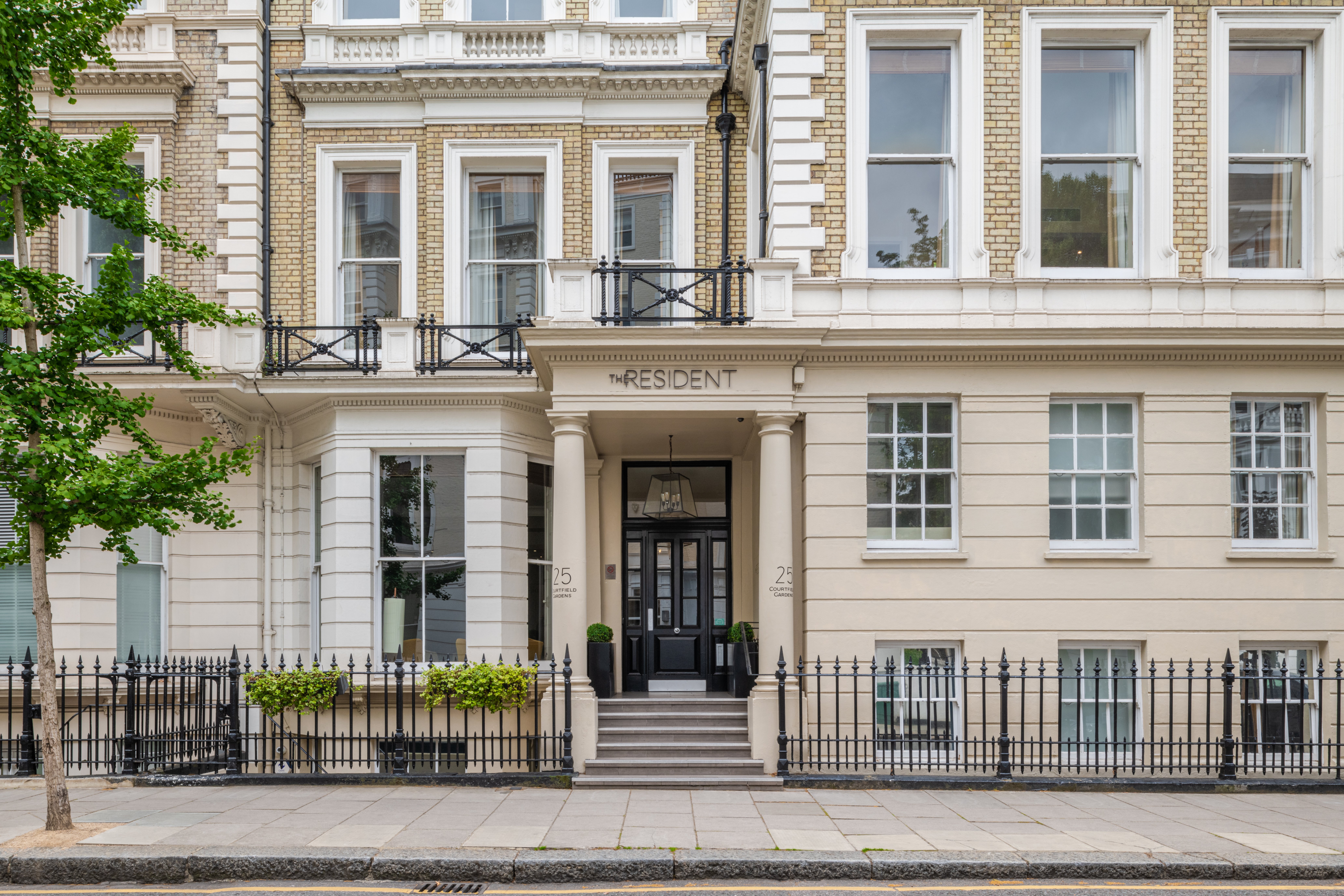 The Resident Kensington (ex. The Nadler Kensington) 3/10