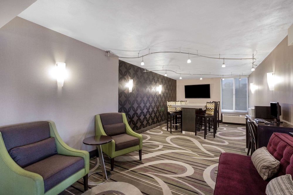 La Quinta Inn By Wyndham Binghamton Johnson City 43/59
