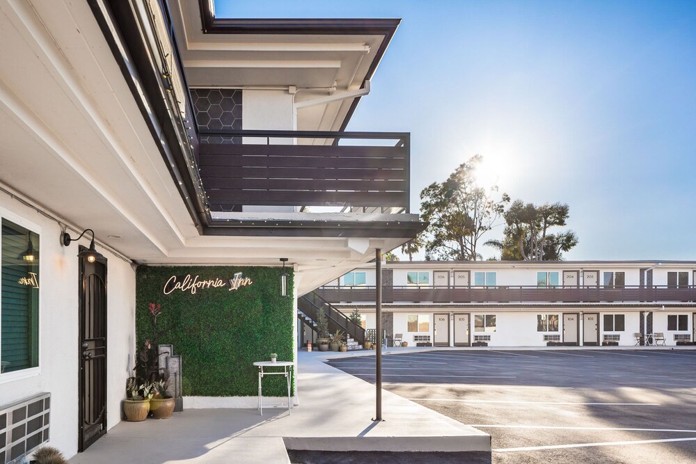 California Inn 2/49