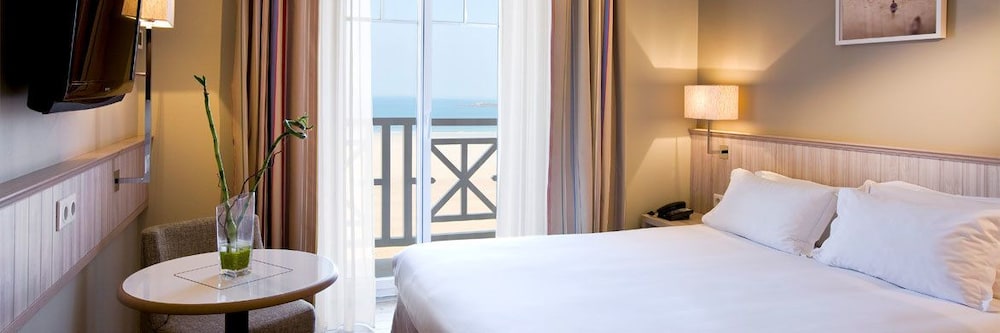 Hotel Antinea 7/27