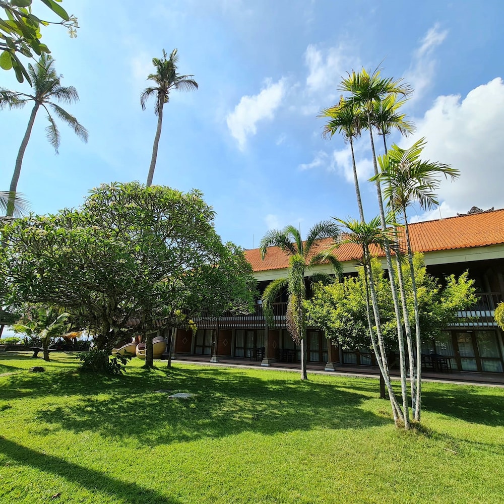Bali Beach Hotel 44/50