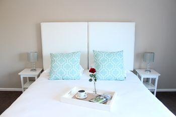 Saffron House Guesthouse 43/45