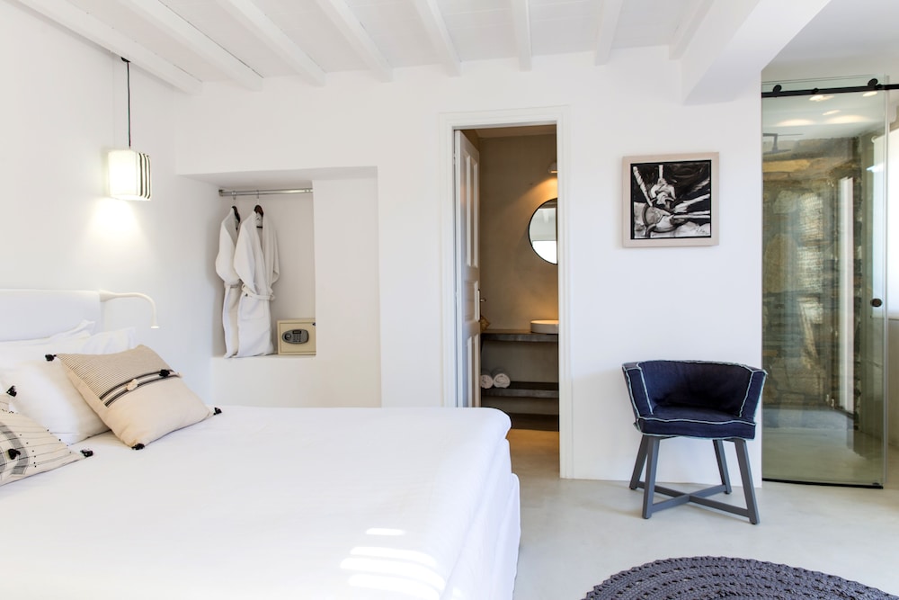 Ostraco Suites 32/75