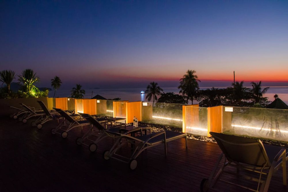 The Erawan Koh Chang 44/49