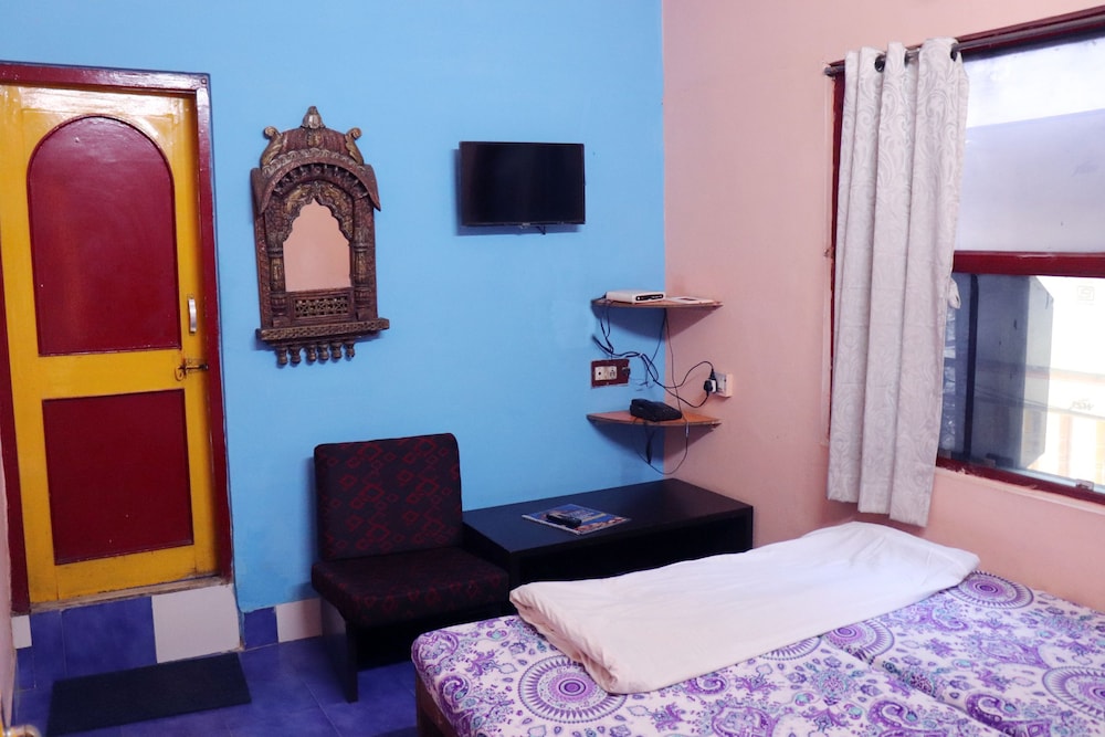 Govind Hotel 27/58